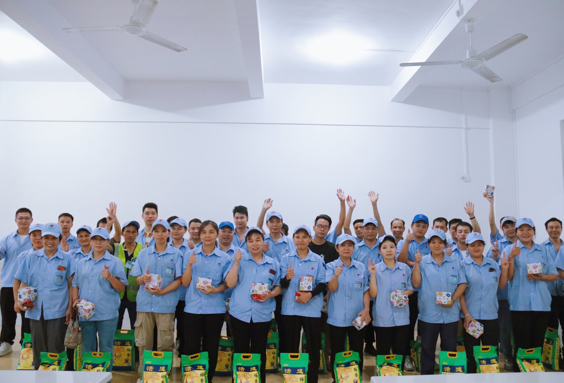 八月份員工生日會